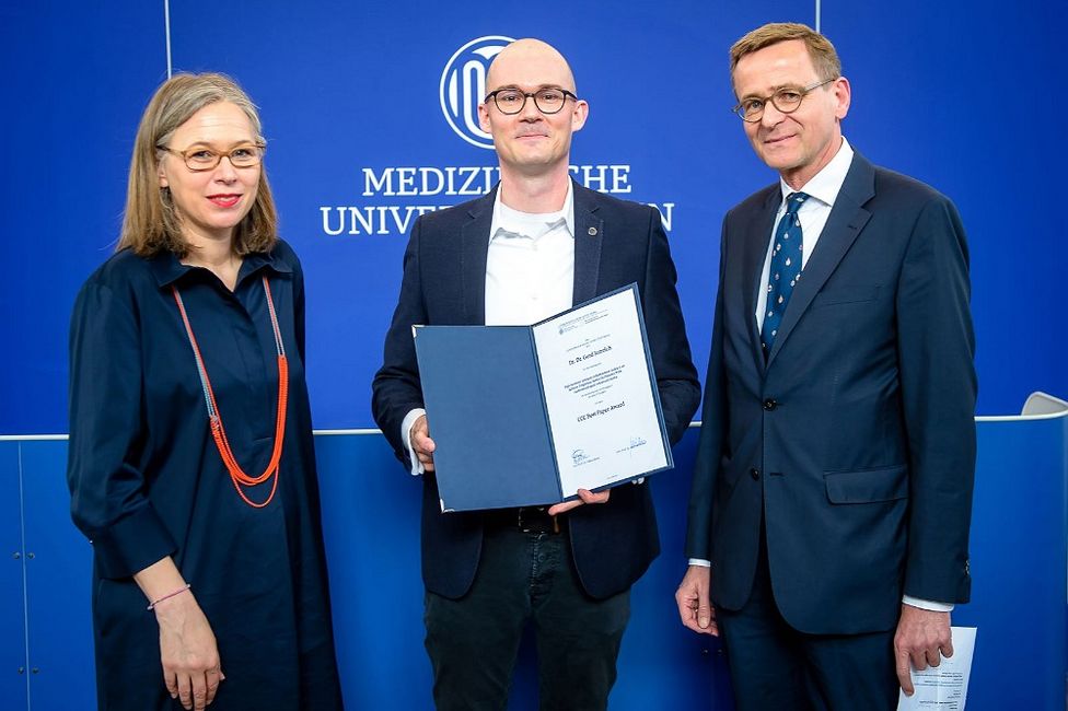 Best Paper Award - Gerd Jomrich